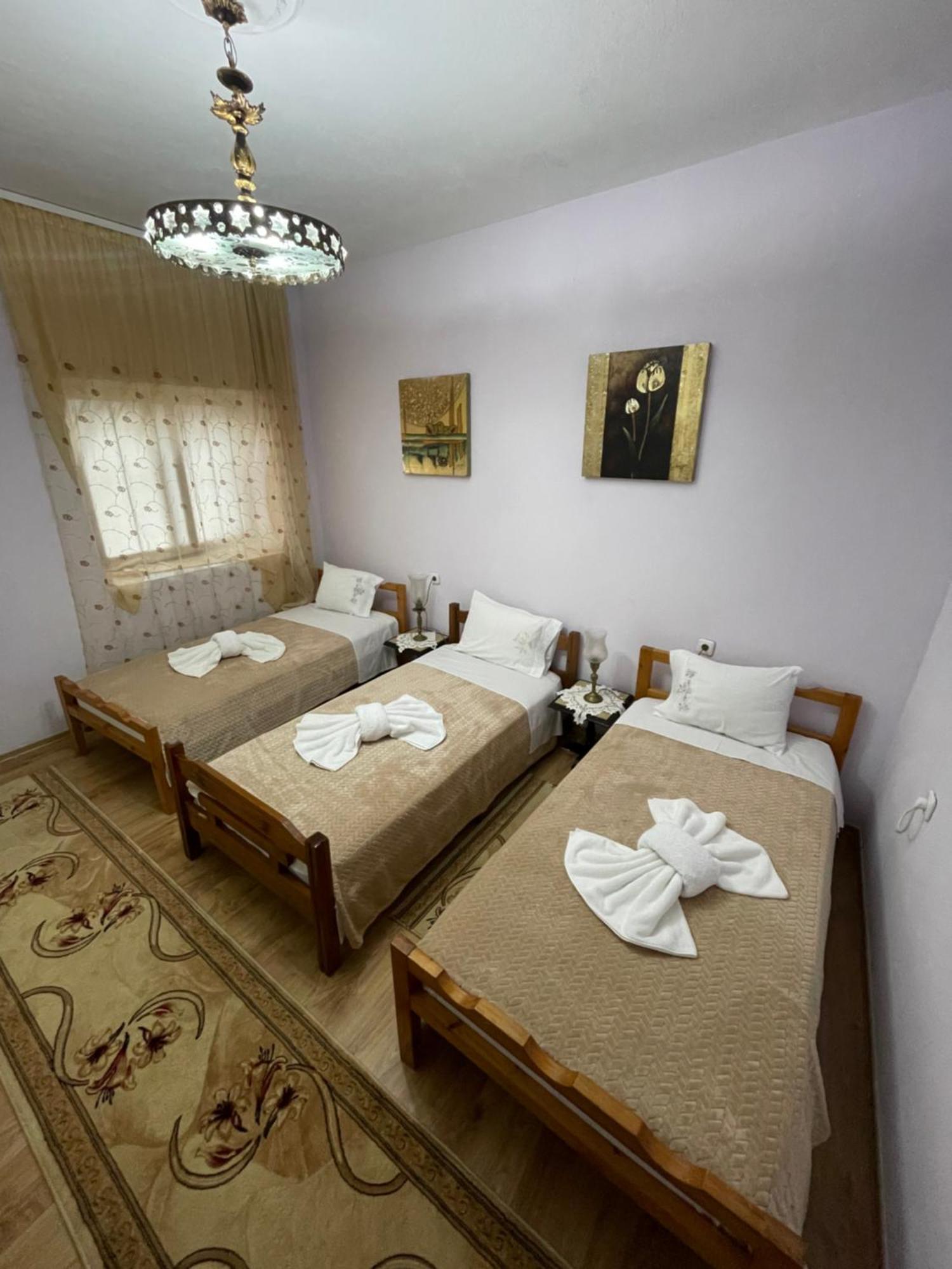 Luigi Guest House Gjirokaster Exterior photo