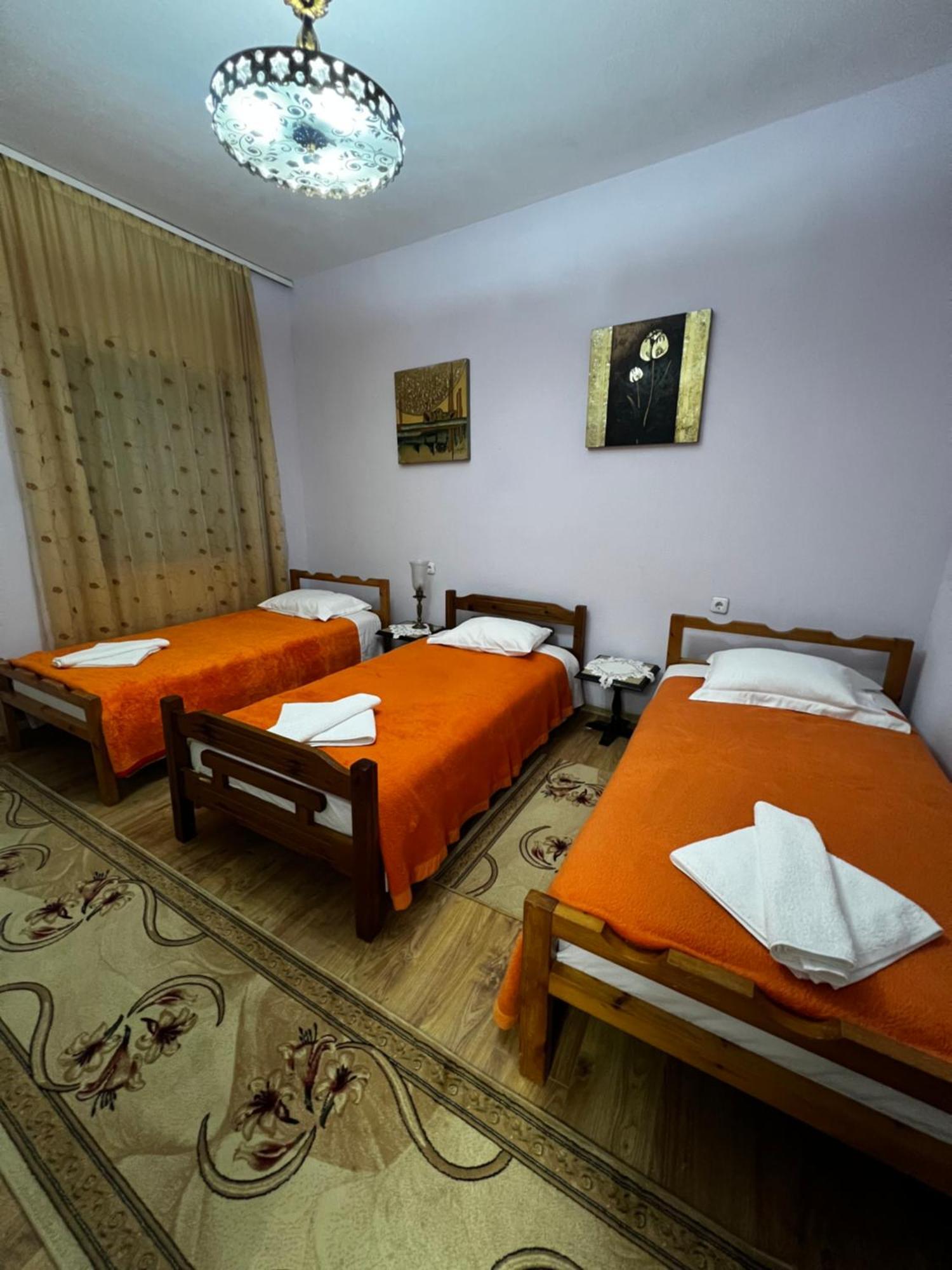 Luigi Guest House Gjirokaster Exterior photo